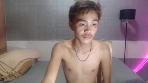 Snapshot of yourguy_josh23 chatting on June 2026 01:29:02 AM Josh online show from June 2026 01:29:02 AM