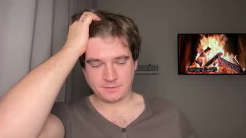 Snapshot of yourhairybuddy chatting on November 2025 08:18:01 PM Andrey online show from November 2025 08:18:01 PM