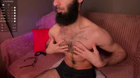 Snapshot of yourhairysecret chatting on December 2025 09:30:01 PM HAIRY wants to have a great time online show from December 2025 09:30:01 PM