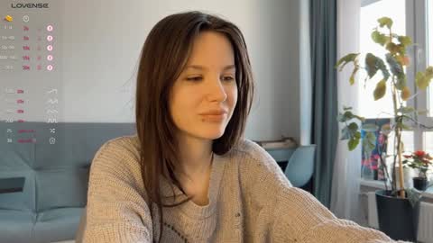 Snapshot of yourher0in chatting on December 2024 06:29:02 AM Aida online show from December 2024 06:29:02 AM