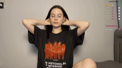 Snapshot of yourher0in chatting on December 2024 07:10:01 AM Aida online show from December 2024 07:10:01 AM