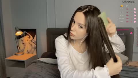 Snapshot of yourher0in chatting on January 2025 09:59:02 AM Aida online show from January 2025 09:59:02 AM