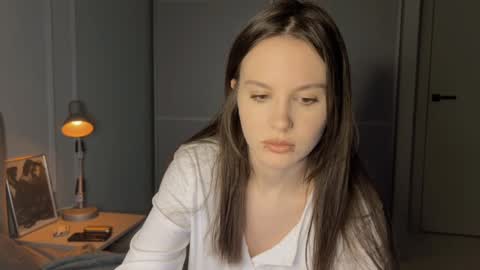 Snapshot of yourher0in chatting on January 2025 01:21:02 PM Aida online show from January 2025 01:21:02 PM