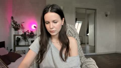 Snapshot of yourher0in chatting on September 2025 10:26:02 AM Aida online show from September 2025 10:26:02 AM