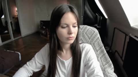 Snapshot of yourher0in chatting on September 2025 07:32:02 AM Aida online show from September 2025 07:32:02 AM