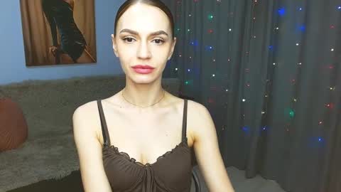 Snapshot of yourladysunshine chatting on February 2025 07:20:01 AM Ksyusha online show from February 2025 07:20:01 AM