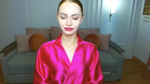 Snapshot of yourladysunshine chatting on February 2025 02:33:02 PM Ksyusha online show from February 2025 02:33:02 PM