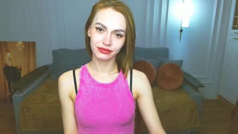 Snapshot of yourladysunshine chatting on February 2025 07:54:02 AM Ksyusha online show from February 2025 07:54:02 AM