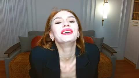 Snapshot of yourladysunshine chatting on February 2025 07:34:01 AM Ksyusha online show from February 2025 07:34:01 AM