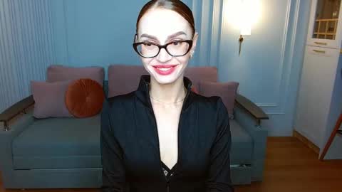 Snapshot of yourladysunshine chatting on February 2025 07:23:02 AM Ksyusha online show from February 2025 07:23:02 AM