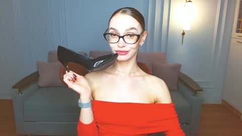 Snapshot of yourladysunshine chatting on February 2025 01:38:02 PM Ksyusha online show from February 2025 01:38:02 PM