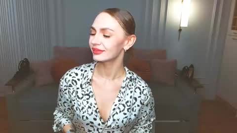 Snapshot of yourladysunshine chatting on March 2025 07:34:02 AM Ksyusha online show from March 2025 07:34:02 AM