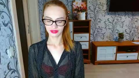 Snapshot of yourladysunshine chatting on September 2025 06:24:02 AM Ksyusha online show from September 2025 06:24:02 AM
