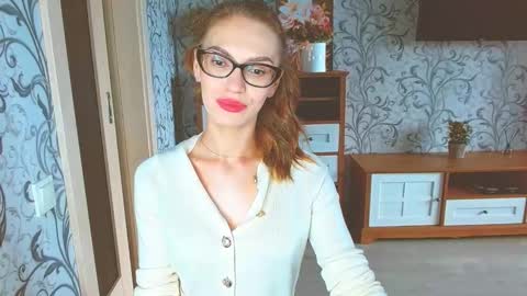 Snapshot of yourladysunshine chatting on September 2025 07:51:02 AM Ksyusha online show from September 2025 07:51:02 AM