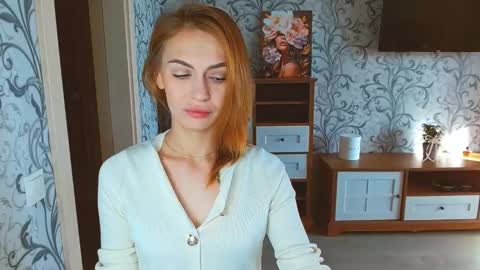 Snapshot of yourladysunshine chatting on September 2025 06:15:02 AM Ksyusha online show from September 2025 06:15:02 AM