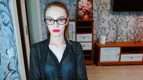 Snapshot of yourladysunshine chatting on September 2025 07:13:02 AM Ksyusha online show from September 2025 07:13:02 AM