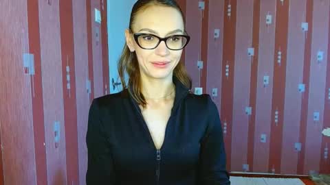 Snapshot of yourladysunshine chatting on October 2025 07:49:02 AM Ksyusha online show from October 2025 07:49:02 AM