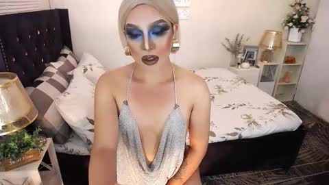 --               online show from November 2025 03:15:01 AM