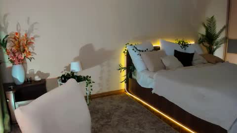 Snapshot of yourlovelystoryy chatting on October 2025 09:20:01 AM Vetta online show from October 2025 09:20:01 AM