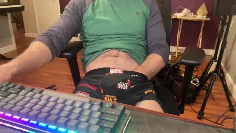 Snapshot of yourloyalpuppy chatting on December 2024 07:10:01 AM yourloyalpuppy online show from December 2024 07:10:01 AM