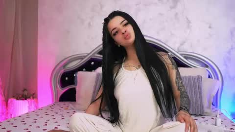 Alicia online show from May 2026 03:56:02 AM