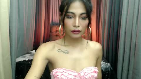 yourprettybella_ts online show from October 2025 05:14:01 PM