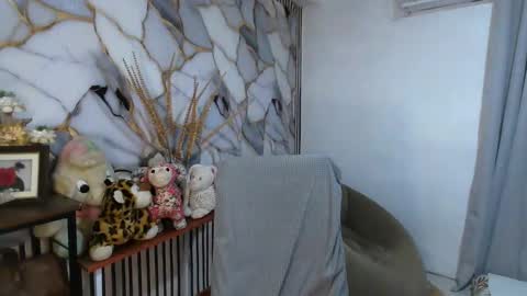 kaye online show from February 2026 06:02:02 AM