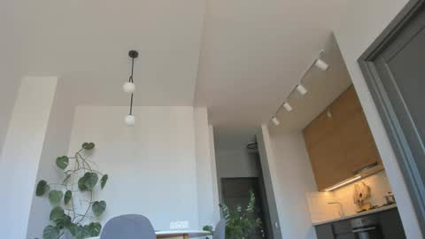 youre meyy online show from April 2026 07:15:02 AM