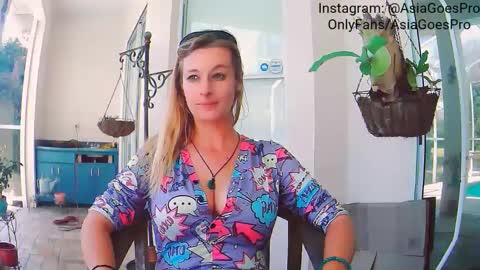 Snapshot of yoursecretgirlfriend963 chatting on February 2025 06:56:02 PM AsiaGoesPro - On All Socials online show from February 2025 06:56:02 PM