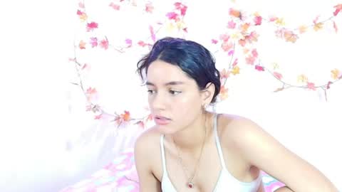Snapshot of yoursexy18lover chatting on July 2026 06:26:02 AM Lina and roberth online show from July 2026 06:26:02 AM