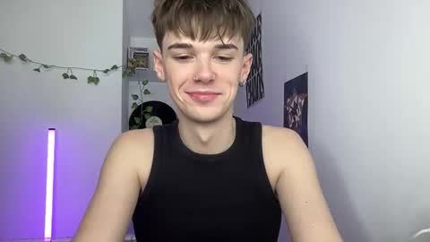 Snapshot of yoursweetyguy chatting on May 2026 10:49:02 PM yoursweetyguy online show from May 2026 10:49:02 PM