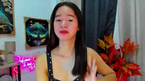 yourtinybunny online show from February 2026 10:36:01 AM