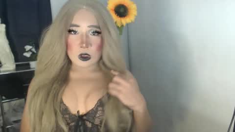 Snapshot of yourtransjeen chatting on February 2025 04:00:01 PM Jeen online show from February 2025 04:00:01 PM