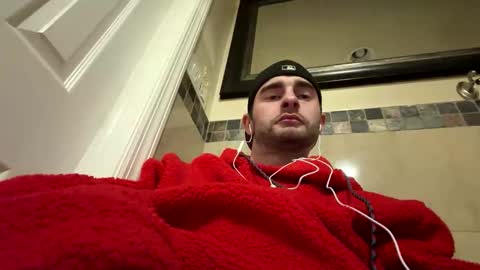 Snapshot of yourwhiteislandboy chatting on May 2026 05:01:02 AM yourwhiteislandboy online show from May 2026 05:01:02 AM