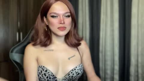 Snapshot of yourwildestdreamgirl chatting on February 2026 02:32:01 AM ANDREA online show from February 2026 02:32:01 AM