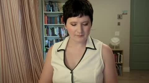 Rose Noire online show from July 2026 06:46:01 PM