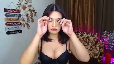 Snapshot of youungsextdeity chatting on December 2025 09:40:01 AM cathy online show from December 2025 09:40:01 AM