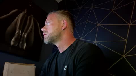 You want us 69 online show from October 2025 05:19:02 AM