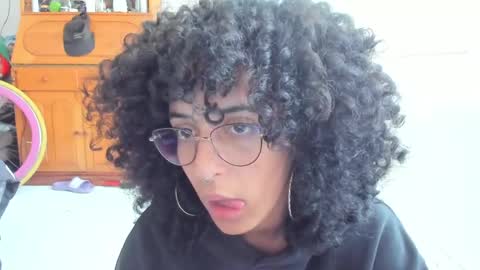 Snapshot of youwishtobeme chatting on February 2025 10:04:02 PM elizabeth ju online show from February 2025 10:04:02 PM