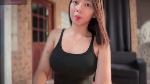 YowgineTheGreat online show from December 2024 07:03:01 AM