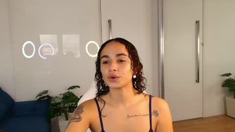Snapshot of ysenne_josse chatting on June 2026 07:05:01 PM Ysenne online show from June 2026 07:05:01 PM