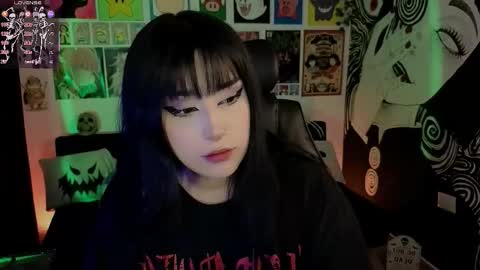 Snapshot of yuhwa chatting on October 2025 11:20:01 PM rawr Anne Independent model online show from October 2025 11:20:01 PM