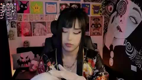 Snapshot of yuhwa chatting on October 2025 08:22:02 PM rawr Anne Independent model online show from October 2025 08:22:02 PM