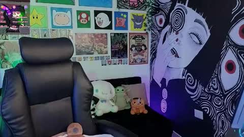 Snapshot of yuhwa chatting on November 2025 06:41:02 PM rawr Anne Independent model online show from November 2025 06:41:02 PM