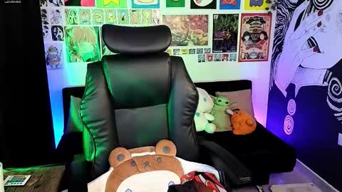 Snapshot of yuhwa chatting on November 2025 11:05:01 PM rawr Anne Independent model online show from November 2025 11:05:01 PM