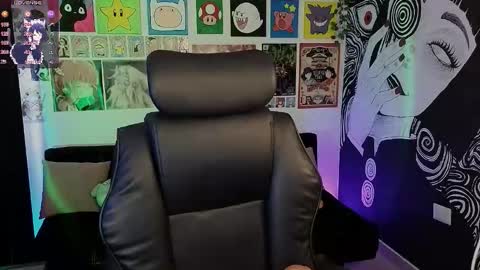 Snapshot of yuhwa chatting on November 2025 06:32:01 PM rawr Anne Independent model online show from November 2025 06:32:01 PM