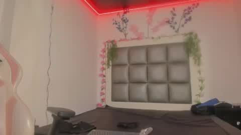 yuli_manson online show from April 2026 07:48:01 PM