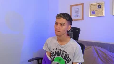 yulian_vasquez online show from November 2025 12:29:02 PM