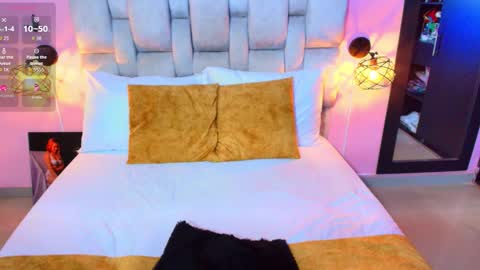 Snapshot of yulina_xue chatting on November 2025 09:48:02 PM Yulina online show from November 2025 09:48:02 PM