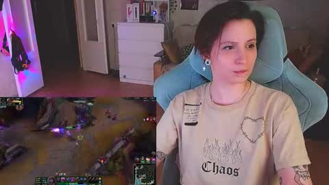 Snapshot of yum_neko_chan chatting on February 2025 07:40:02 PM Kris online show from February 2025 07:40:02 PM